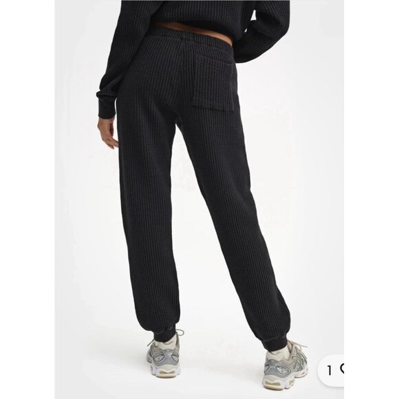 Mate the Label Organic Waffle Relaxed Jogger in Jet Black, Size X-Small NWOT - Picture 4 of 9